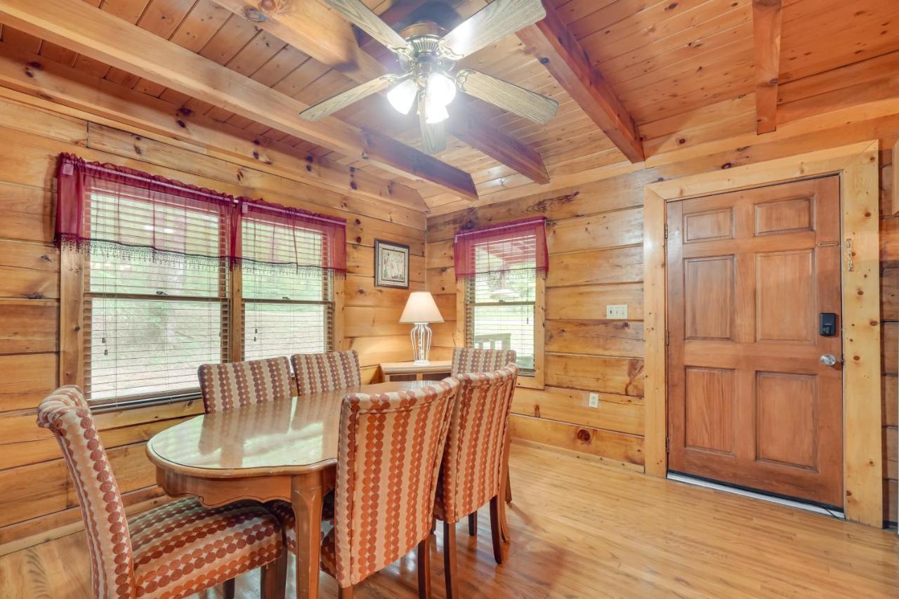 Cabin With Hot Tub About 6 Mi To Downtown Gatlinburg! 外观 照片