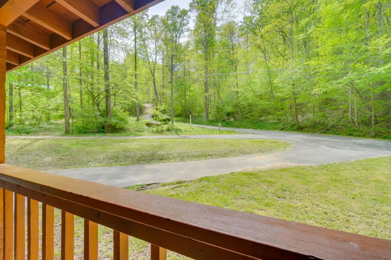 Cabin With Hot Tub About 6 Mi To Downtown Gatlinburg! 外观 照片